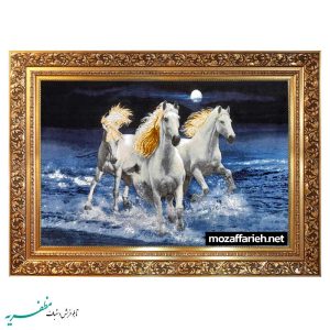 سجادة الخيول البيضاء